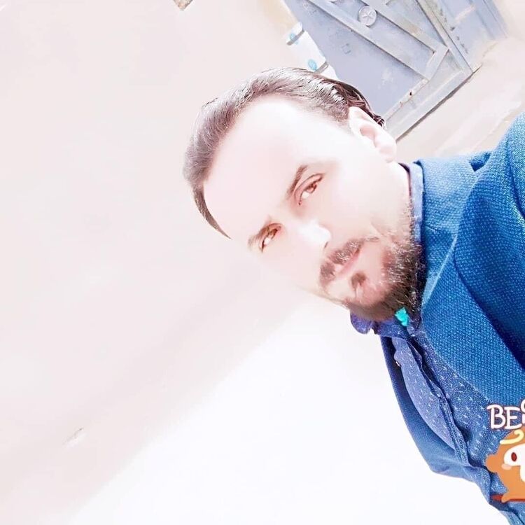  33162859  Ayesha, 28 ,    