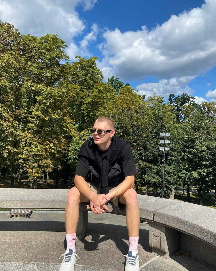  -,   , 21 ,   ,   
