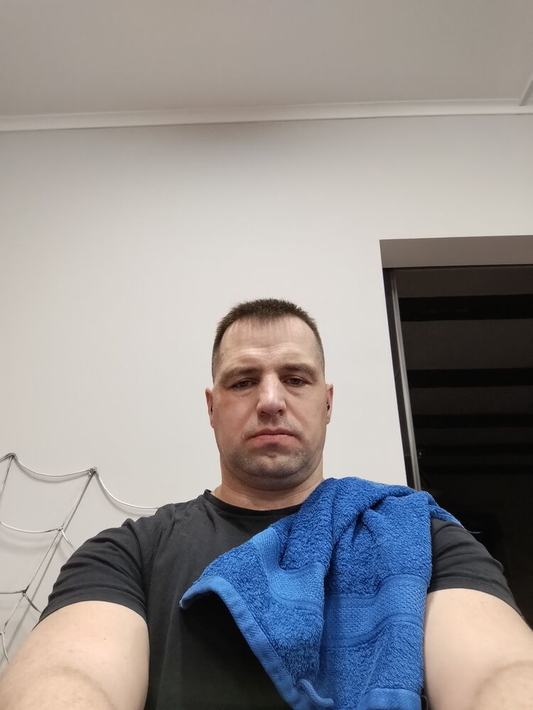  ,   Dima, 44 ,   ,   , c , 