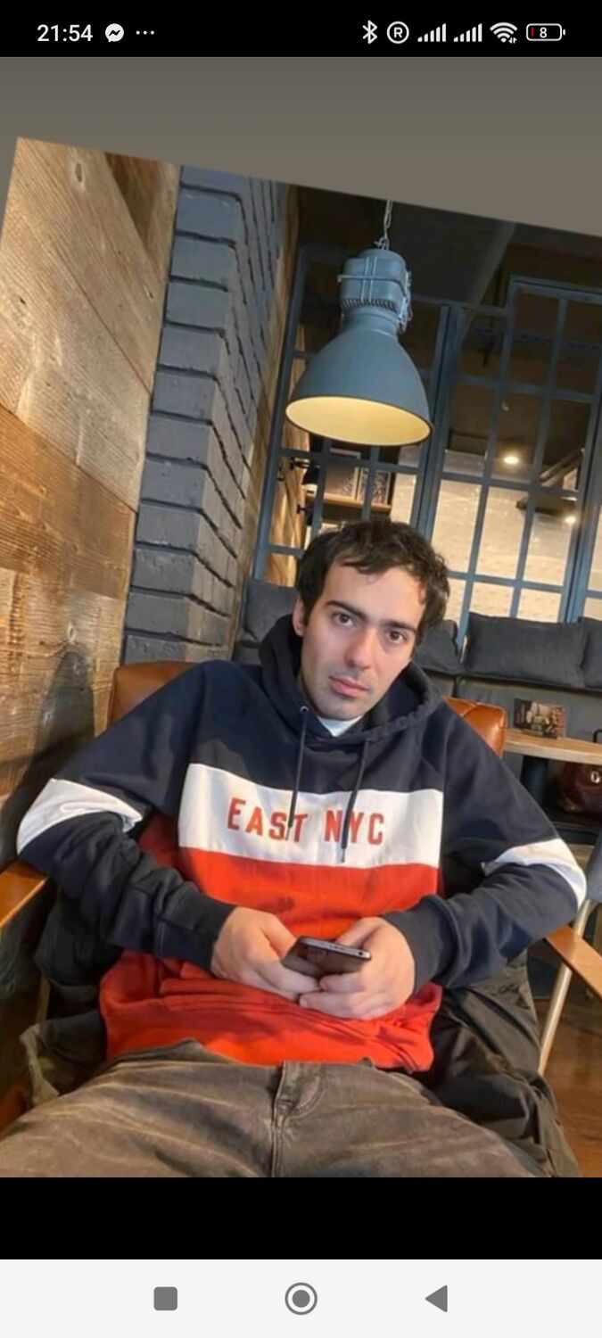  ,   Vako, 24 ,   ,   