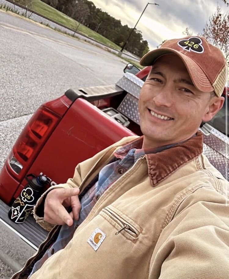  ,   Leonardo, 43 ,   c 