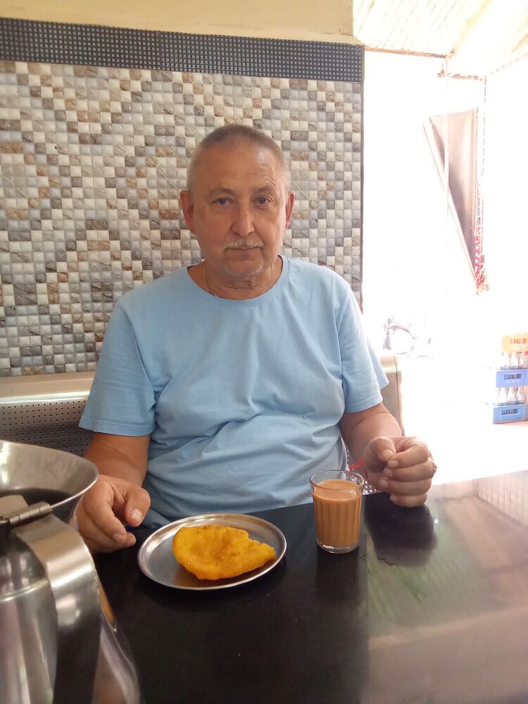  43565419  Alehandro, 63 ,    
