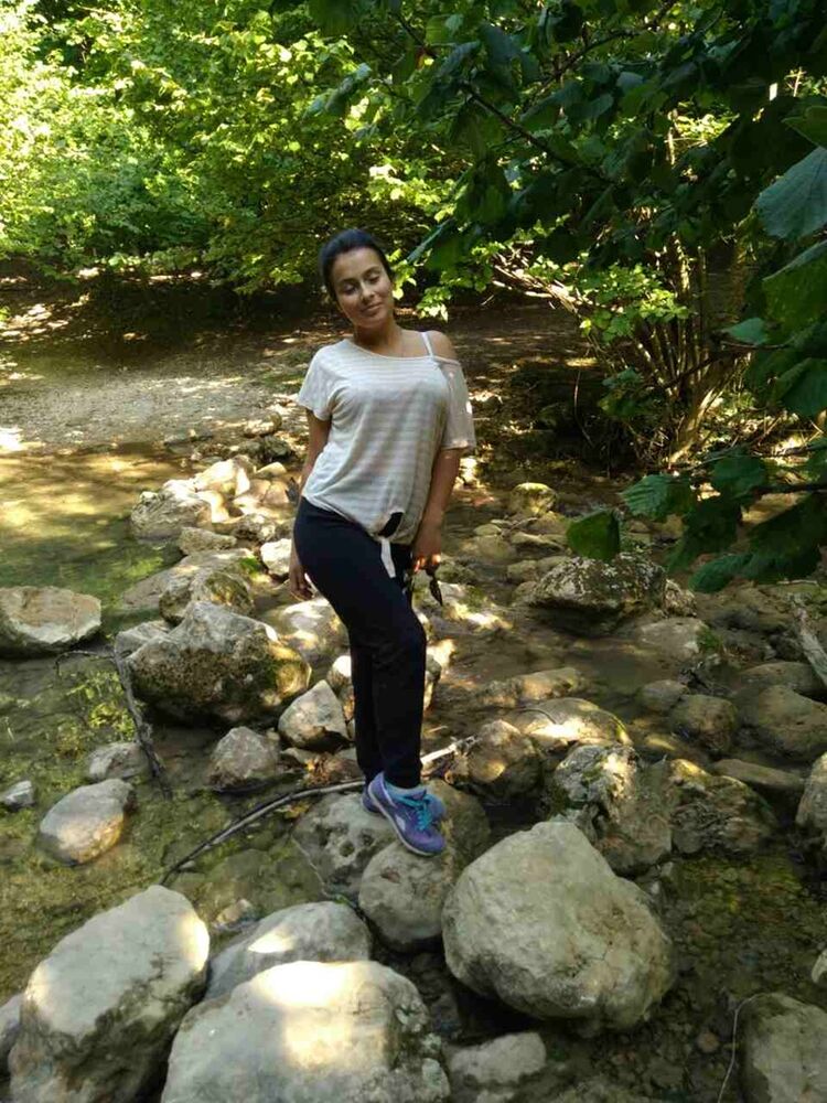 23211779  Adelina, 25 ,    
