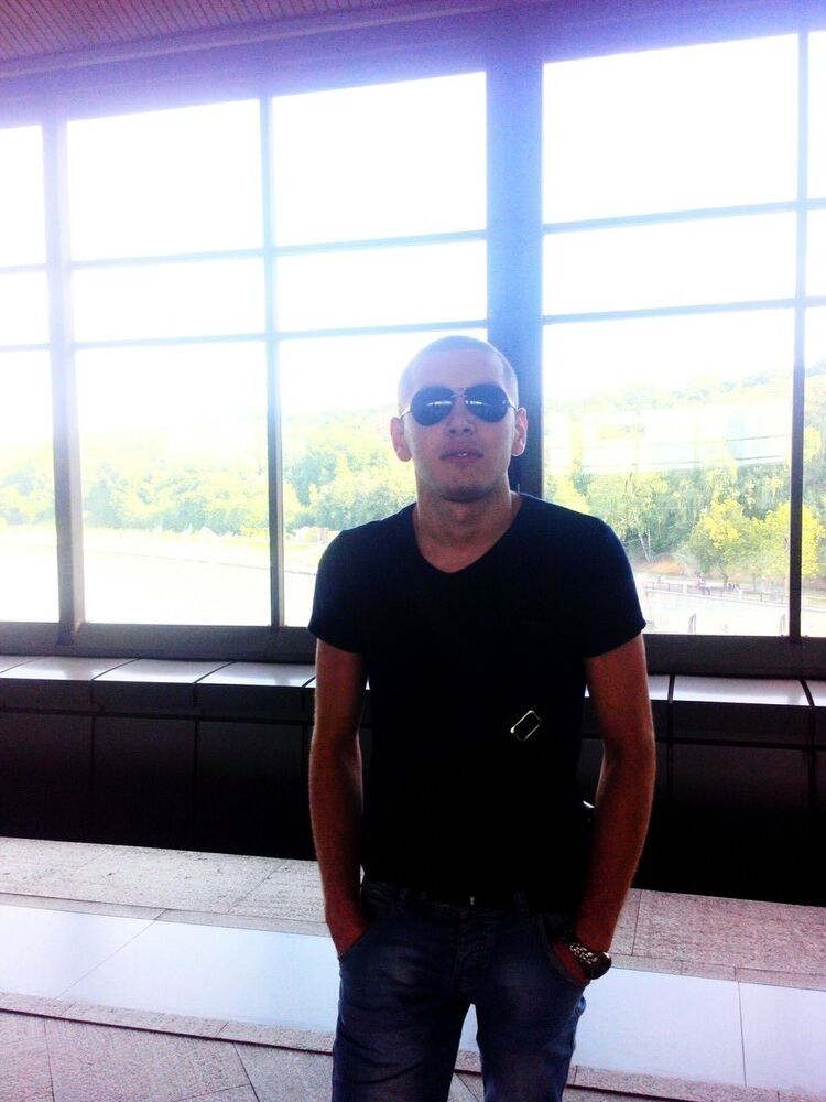  ,   Chetrosu, 33 ,  