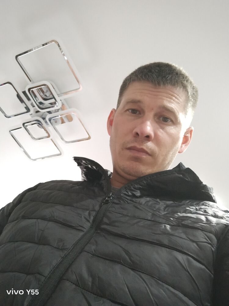  53080219  , 37 ,    