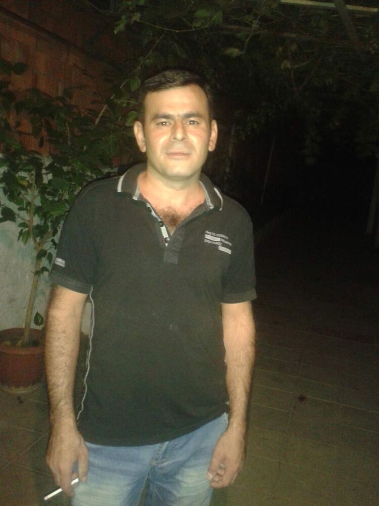  6681389  Fikret, 49 ,    