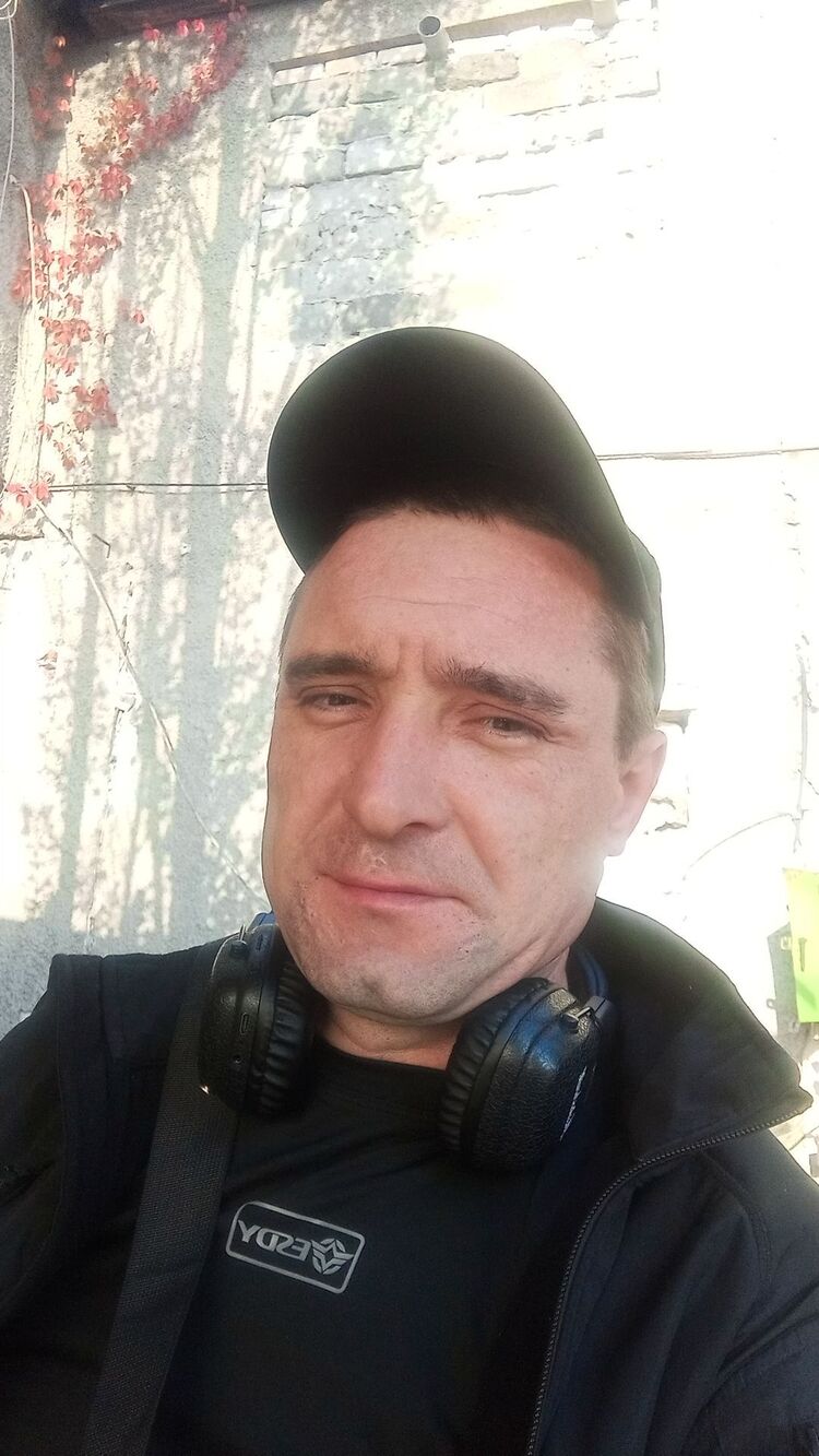  53847719  , 32 ,    