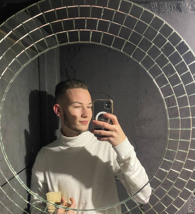  ,   ˸, 19 ,   ,   