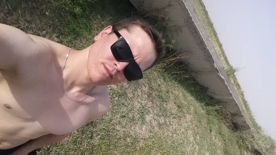  ,   M, 33 ,   ,   