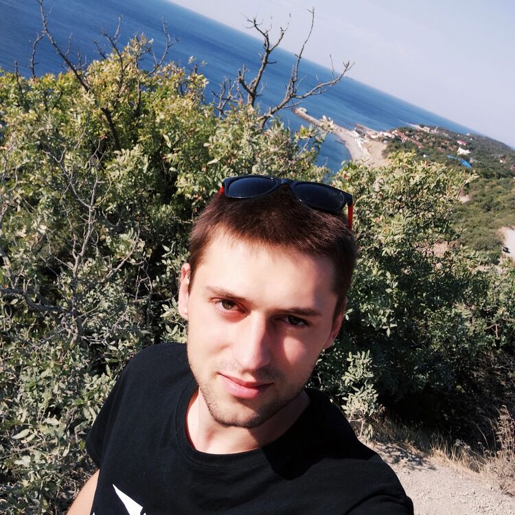  ,   Hins, 28 ,   ,   