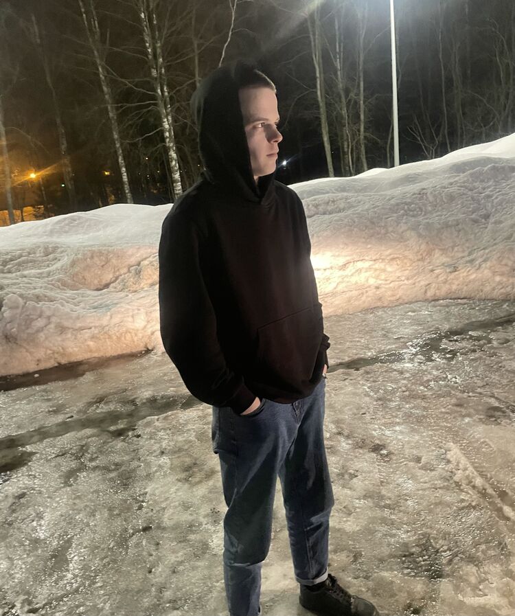  33202449  , 24 ,    -