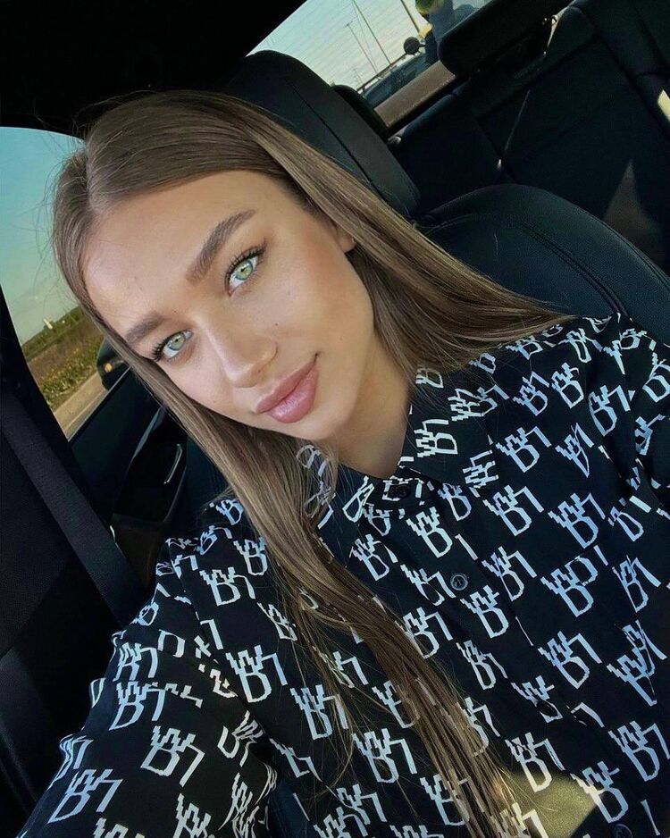  52066639  Anya, 35 ,    