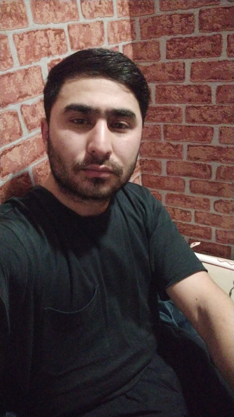 53248609  Maks, 33 ,    