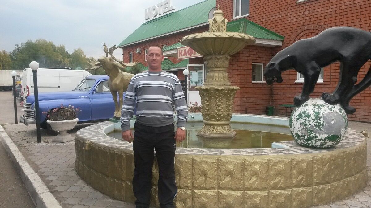  ,   Vitalii, 43 ,   ,   , c 