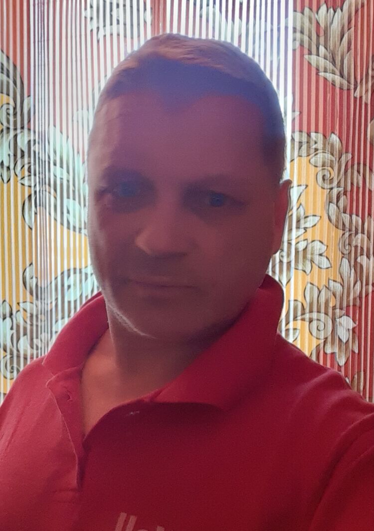  25582899  , 52 ,    