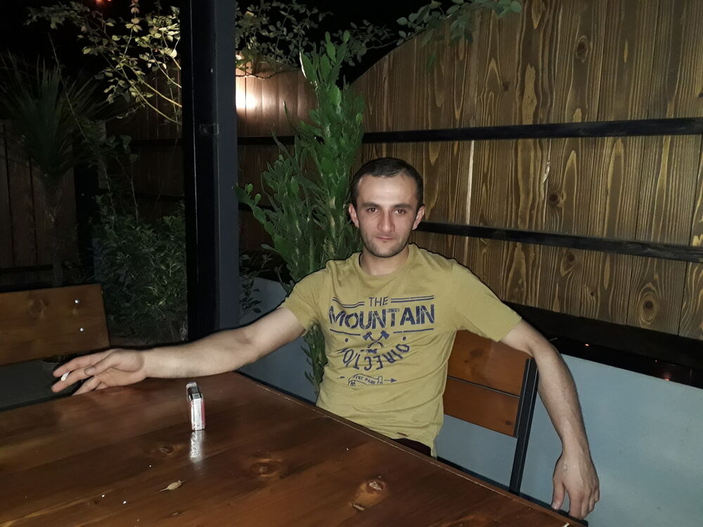  ,   Irakli, 40 ,   