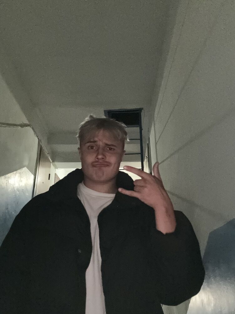  46538529  , 19 ,    