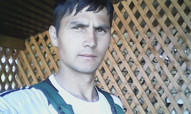  21077489  Nik, 38 ,    