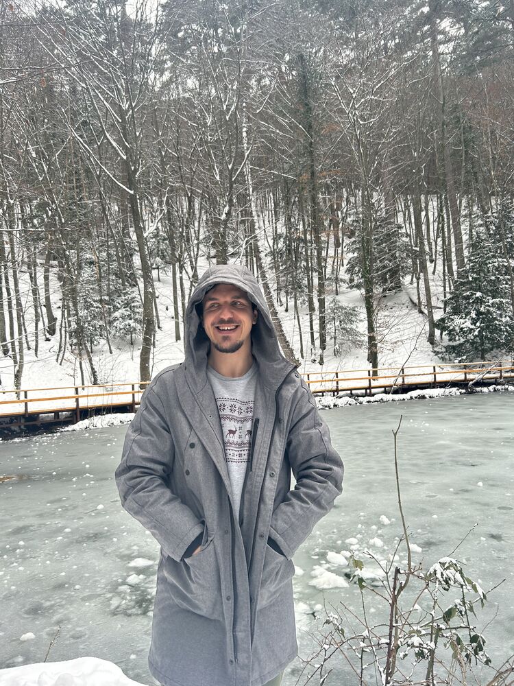  ,   Yroslav, 30 ,   ,   , c 