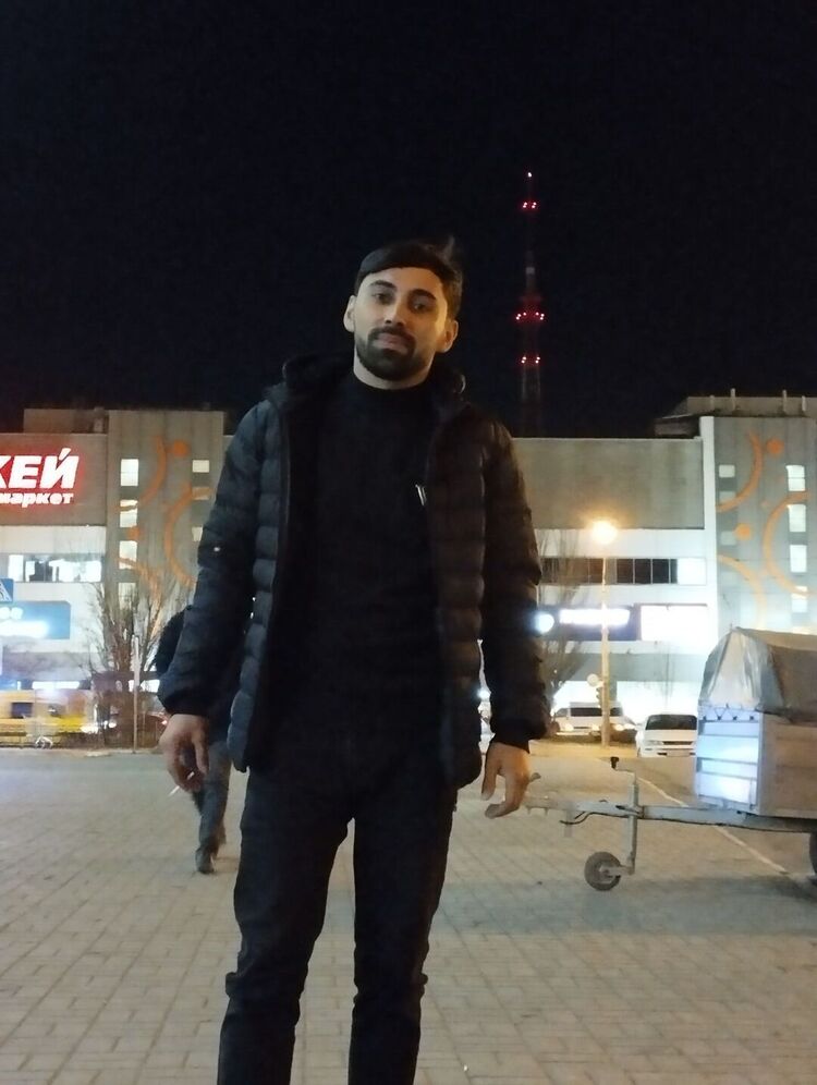  31032689  Allahverdi, 28 ,    