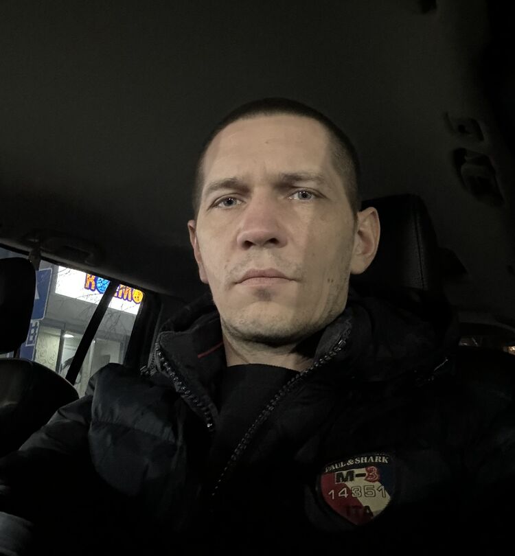  40429479  Oleg, 42 ,    