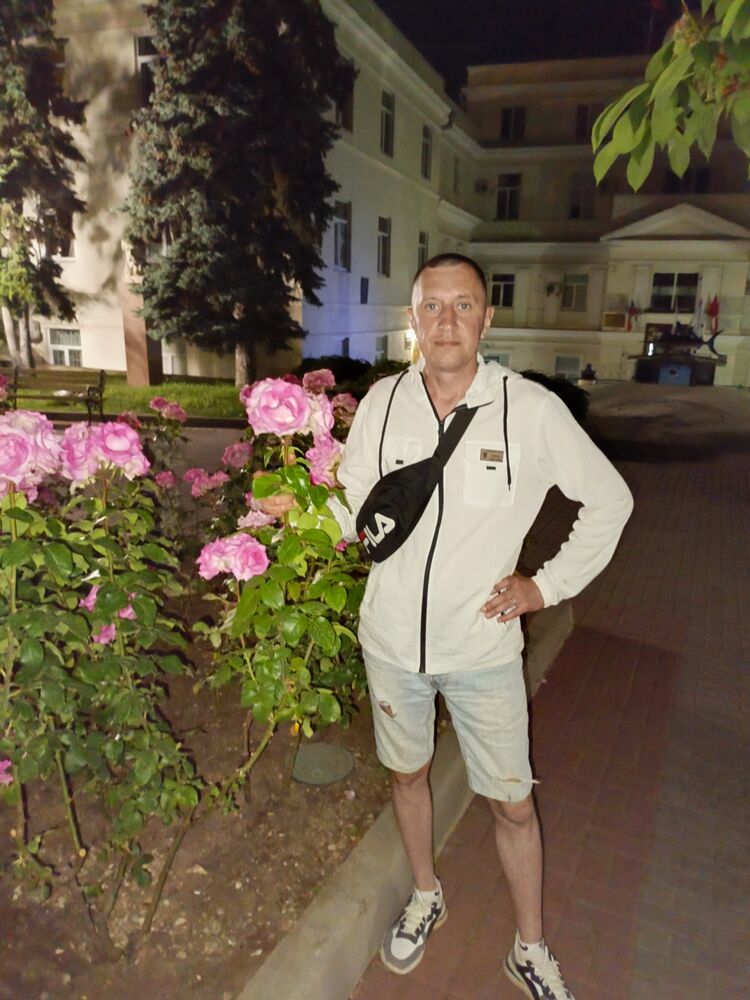  44709329  Zhenek, 41 ,    