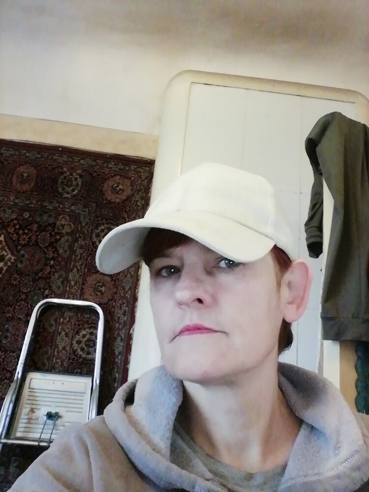  46938149  Viktorija, 51 ,    