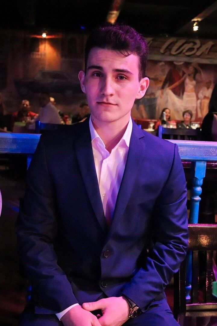  ,   Ivan, 28 ,   c 
