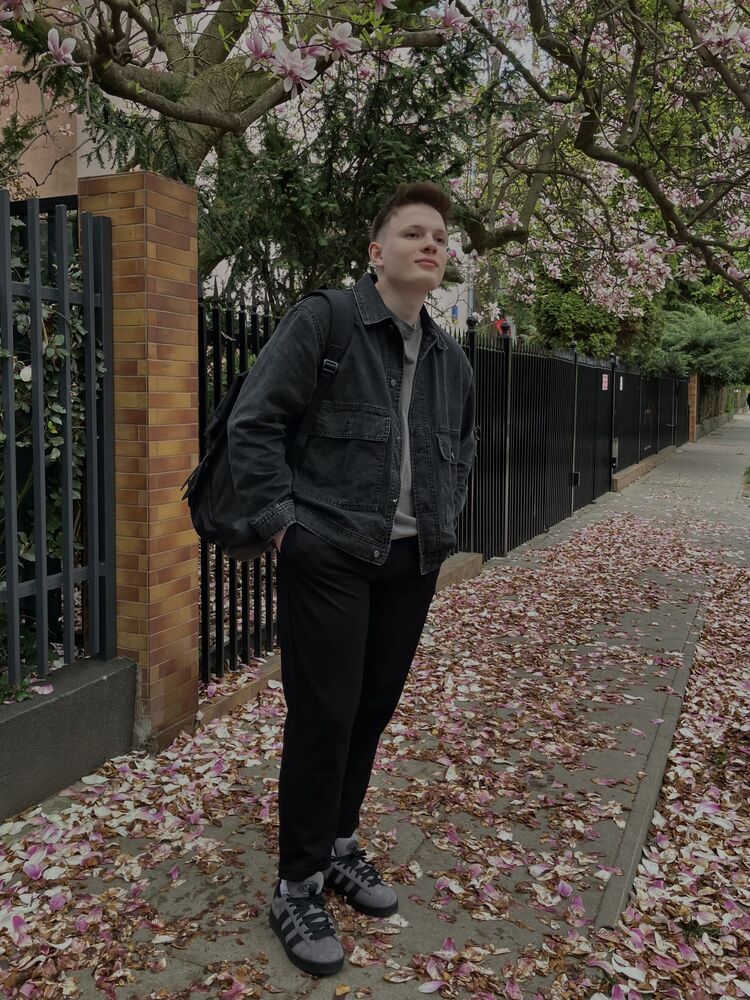  Warszawa,   Vladislav, 23 ,   ,   , c , 