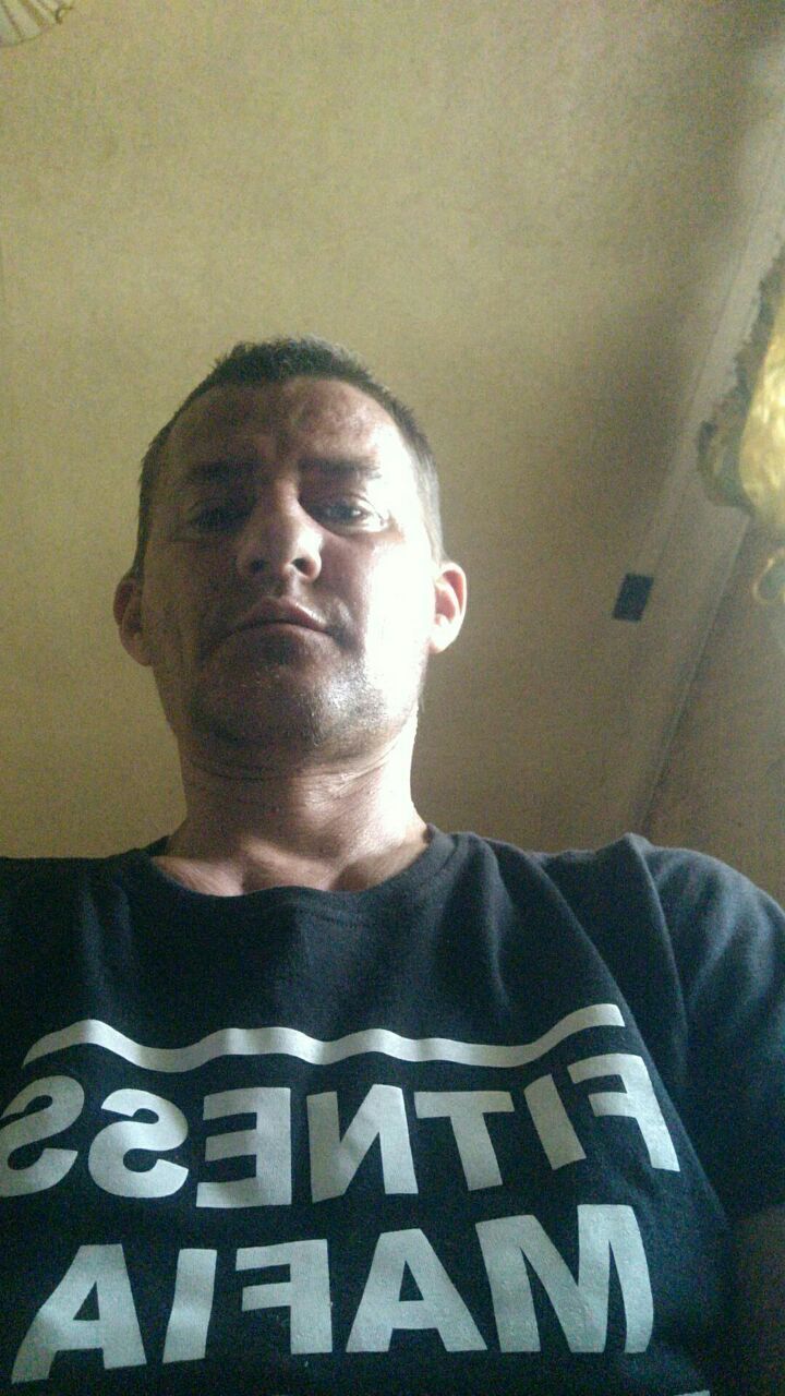  51984359  Alexei, 43 ,    