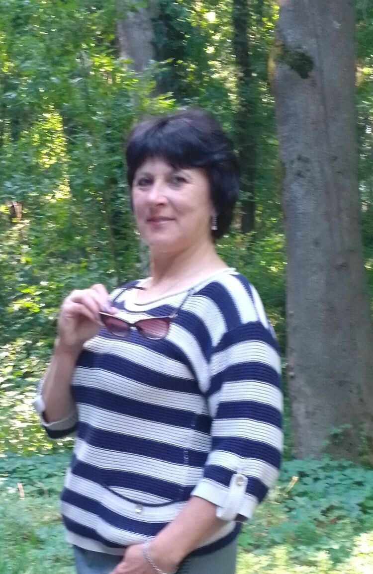  ,   Zoja, 54 ,   c 