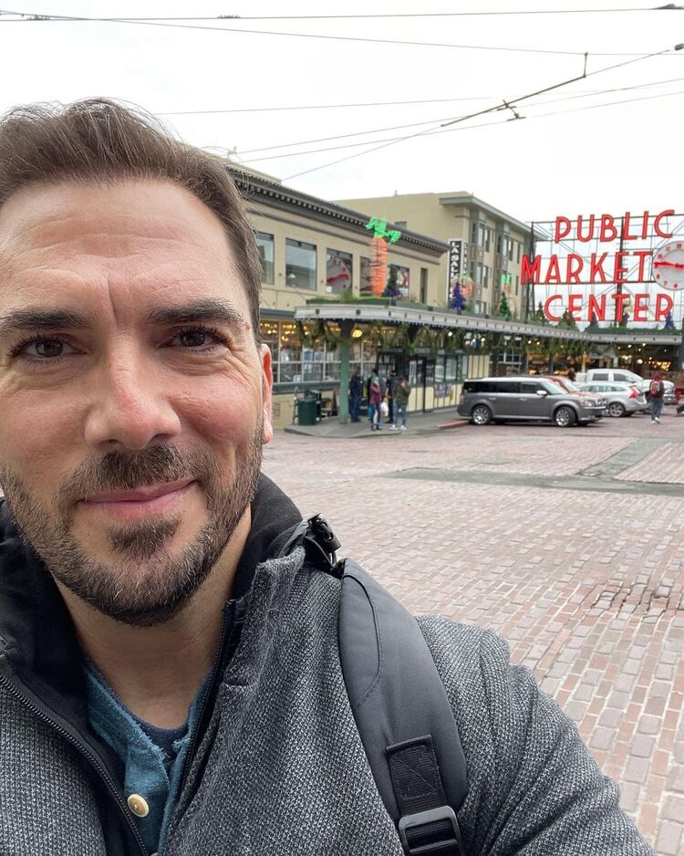  ,   David Mat_, 45 ,   c 