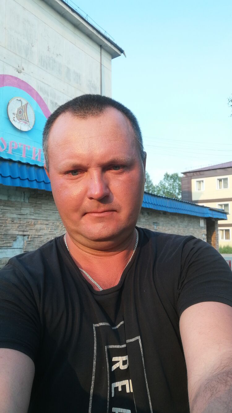  40403889  , 43 ,    