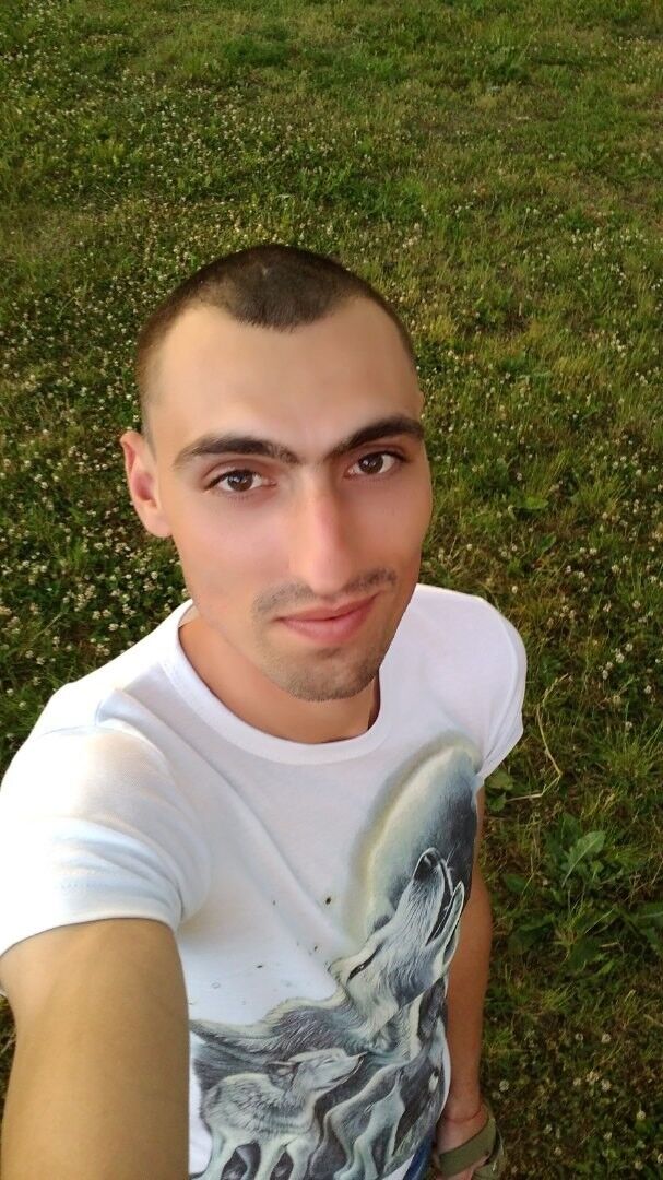  17876749  , 32 ,    