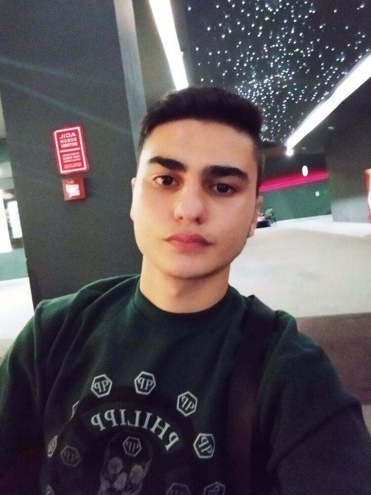  ,   Huseyn, 22 ,   ,   