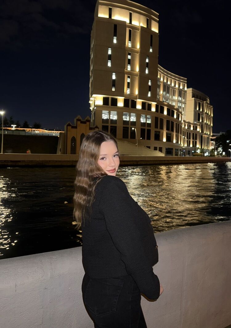  53952989  , 20 ,    -