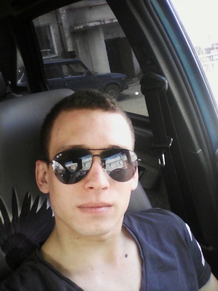  ,   Denis, 29 ,   ,   , c 