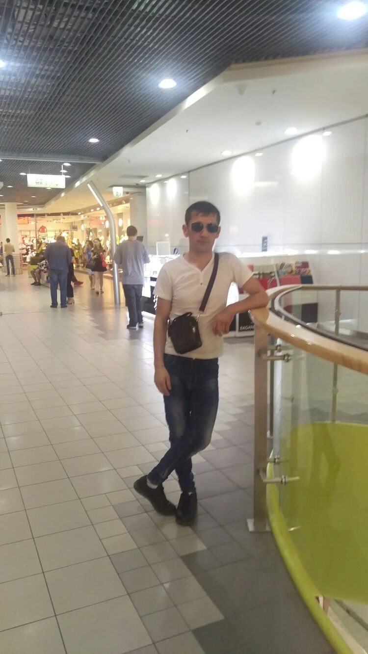  29621019  Mukhammad, 30 ,    