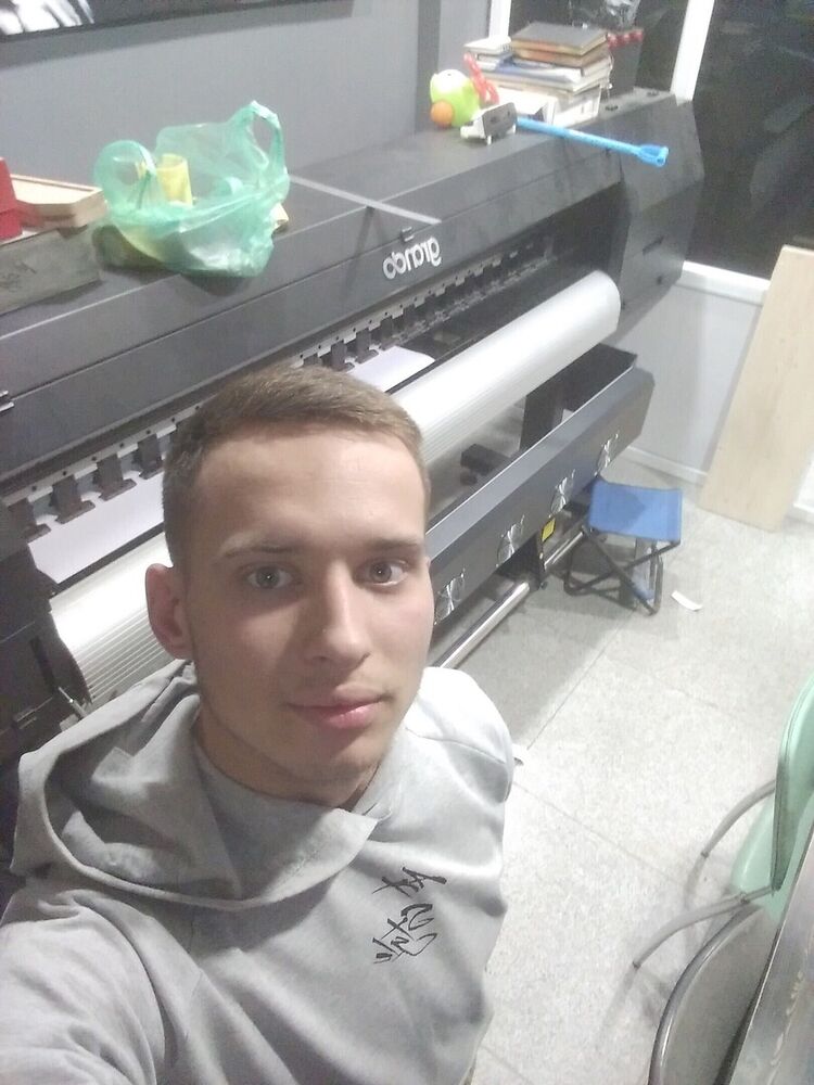  22405169  , 27 ,    