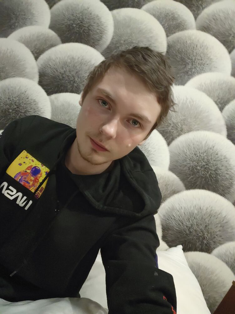  -,   , 21 ,   ,   