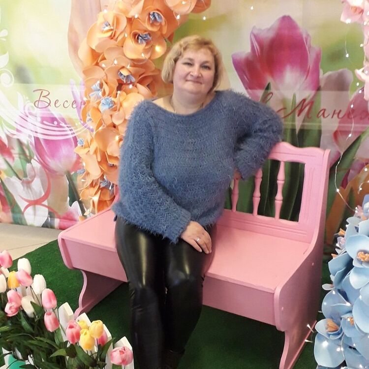  43662499  Natalya, 52 ,    