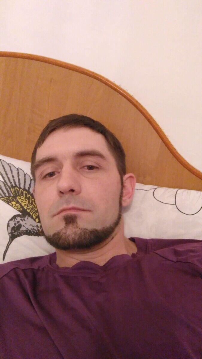  21790659  , 37 ,    