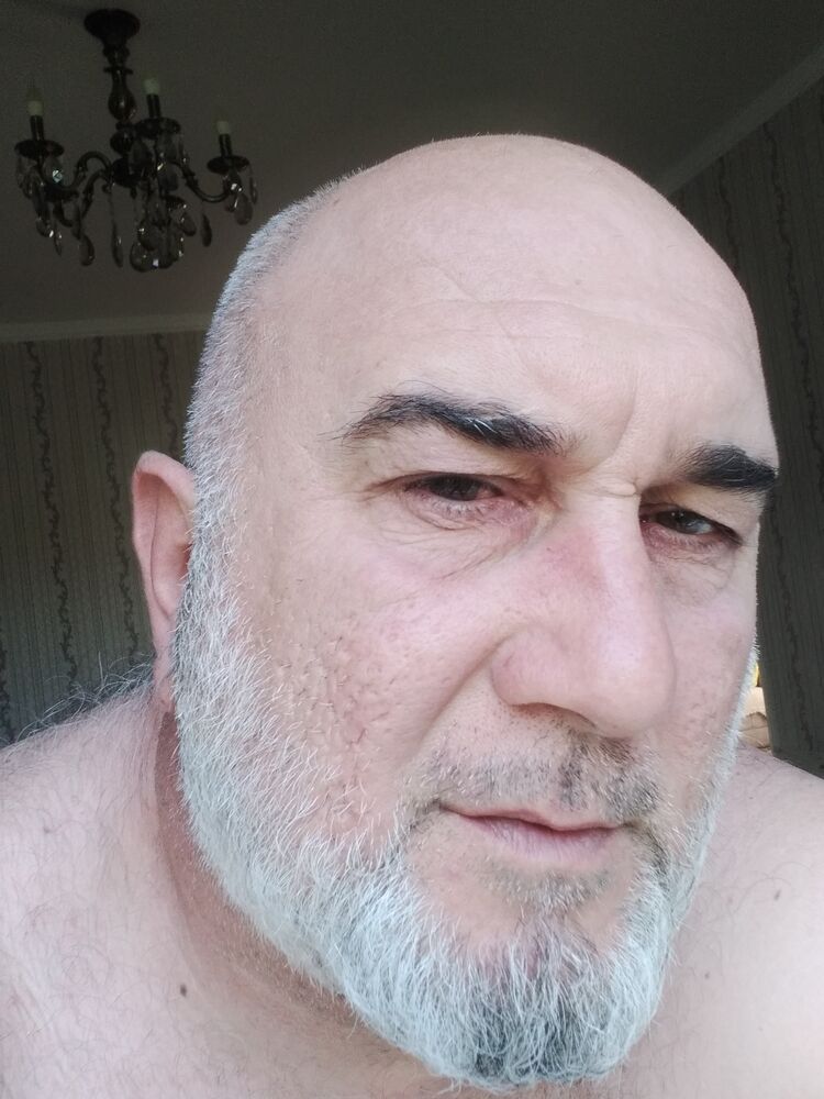  43611879  , 44 ,    