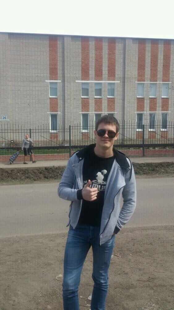  22309049  Zektta, 32 ,    