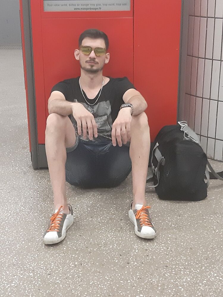 ,   Maks, 35 ,     , c 
