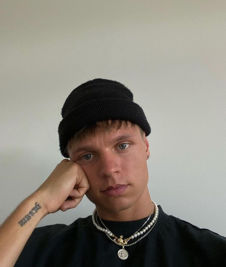  -,   , 28 ,   ,   
