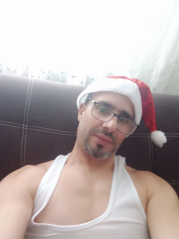  52457879  , 45 ,    