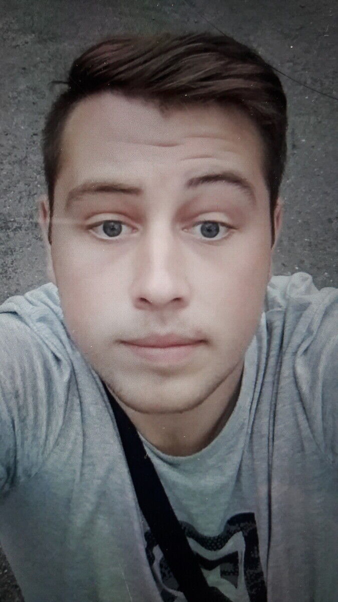  21593869  Daniel, 36 ,    