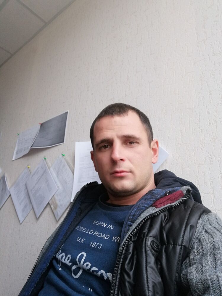 18820839  , 36 ,    