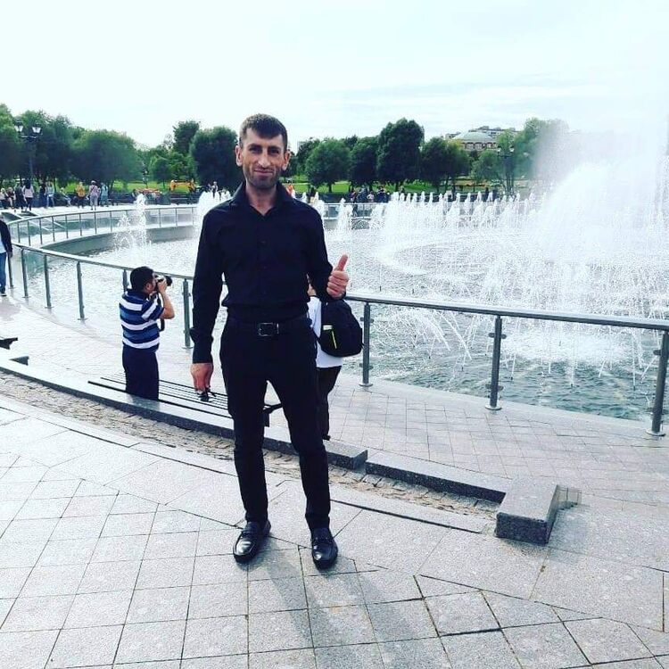  45738709  Artyom, 38 ,     